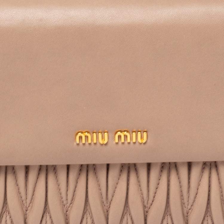 Pre Owned Miu Miu Beige Matelassé Leather Flap Clutch 