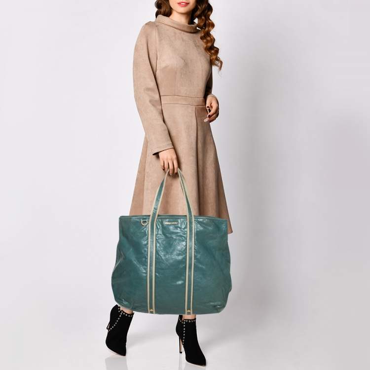 Pre Owned Miu Miu Blue/White Leather Tote