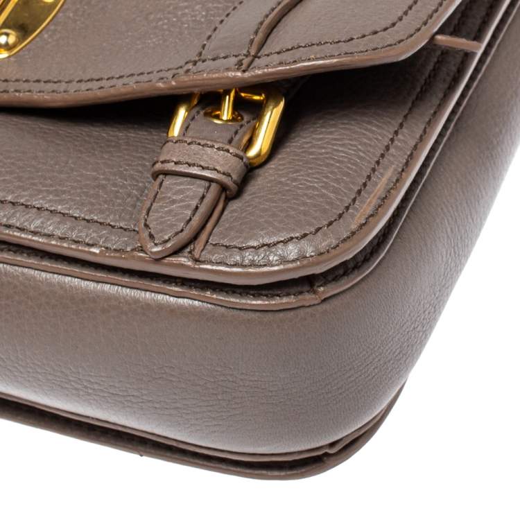 Pre Owned Miu Miu Grey Leather East West Pattina Messenger Bag
