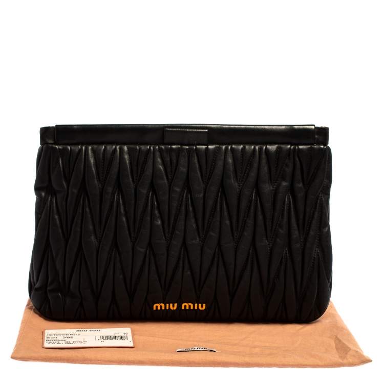 Pre Owned Miu Miu Black Matelasse Leather Clutch