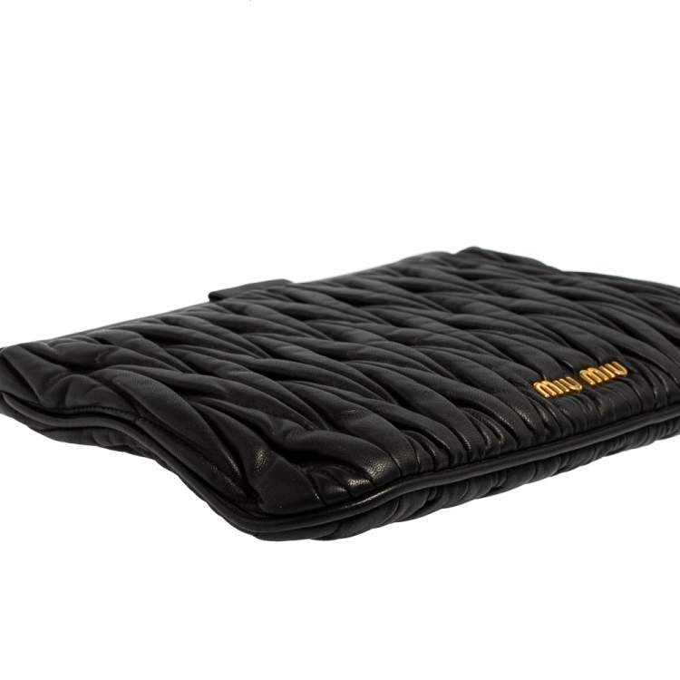 Pre Owned Miu Miu Black Matelasse Leather Clutch