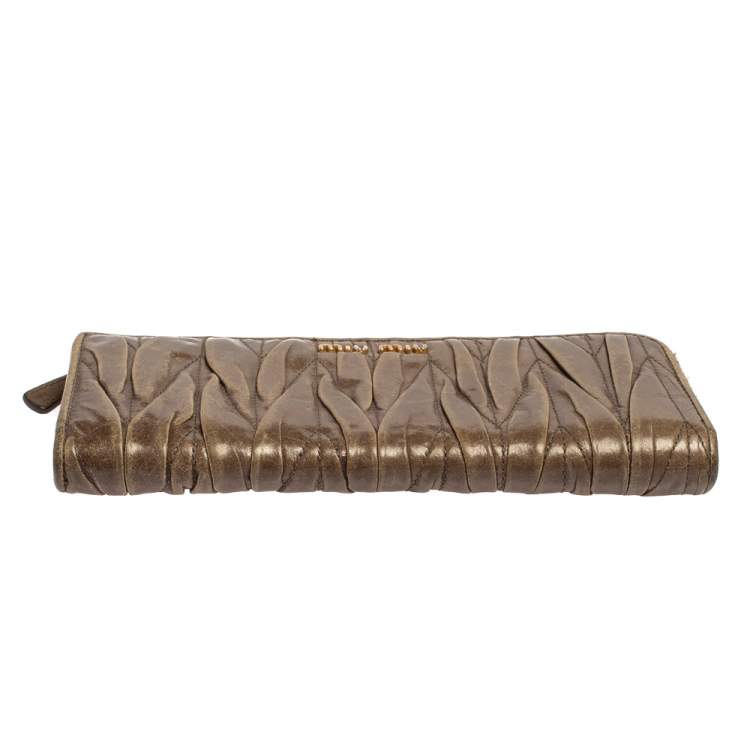 Pre Owned Miu Miu Dark Beige Matelassé Leather Zip Around Continental Wallet