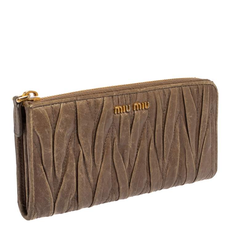 Pre Owned Miu Miu Dark Beige Matelassé Leather Zip Around Continental Wallet