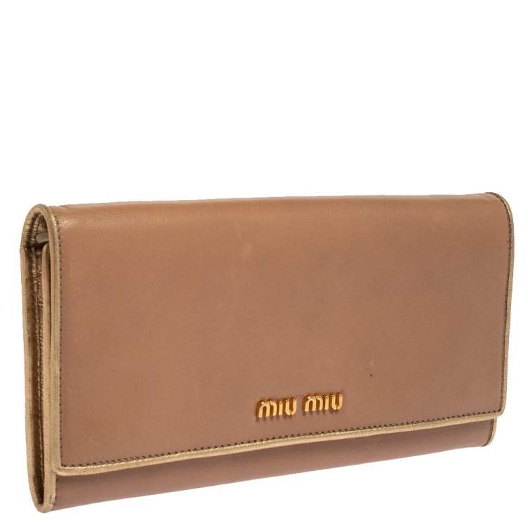 Pre Owned Miu Miu Beige/Gold Leather Logo Flap Continental Wallet