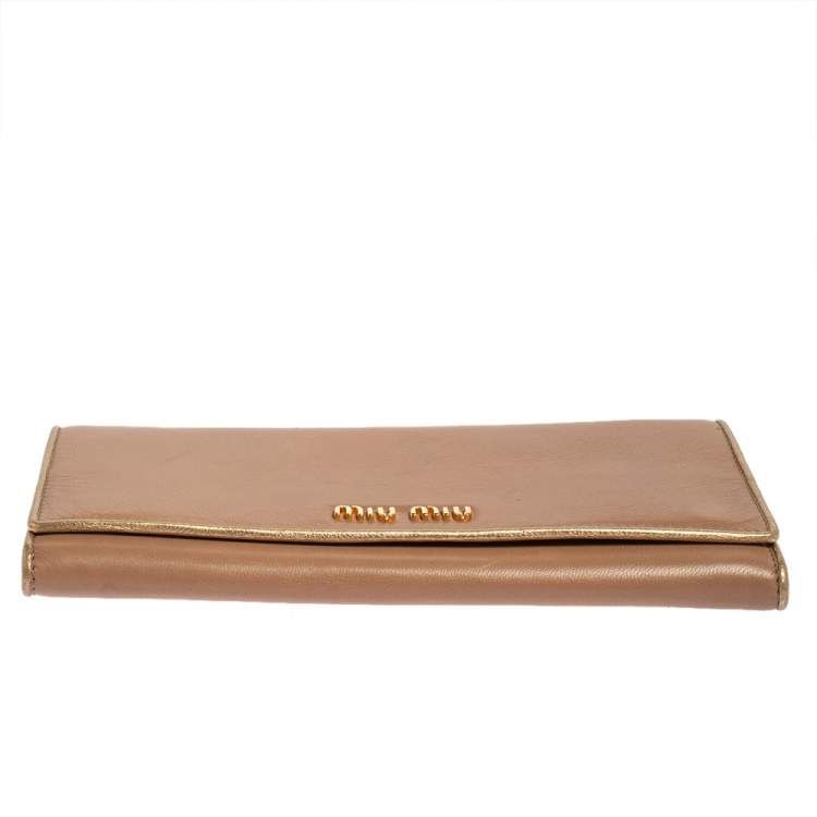 Pre Owned Miu Miu Beige/Gold Leather Logo Flap Continental Wallet