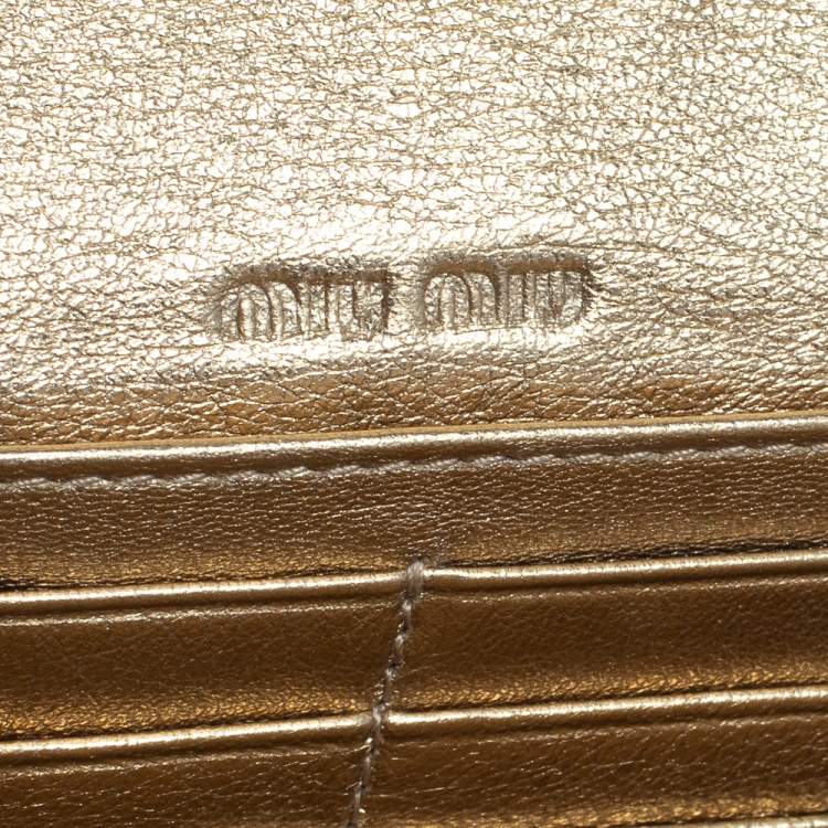 Pre Owned Miu Miu Beige/Gold Leather Logo Flap Continental Wallet