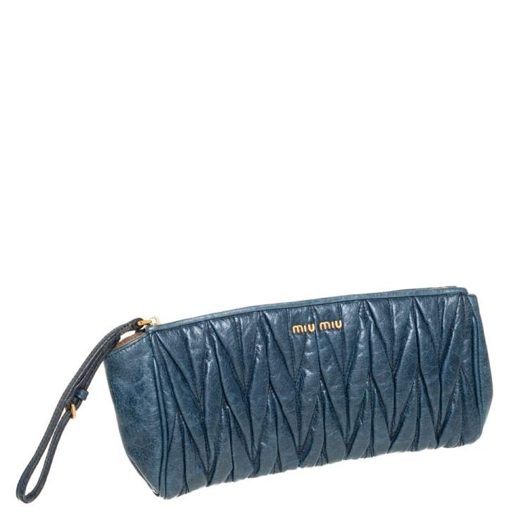 Pre Owned Miu Miu Blue Matelassé Leather Wristlet Clutch