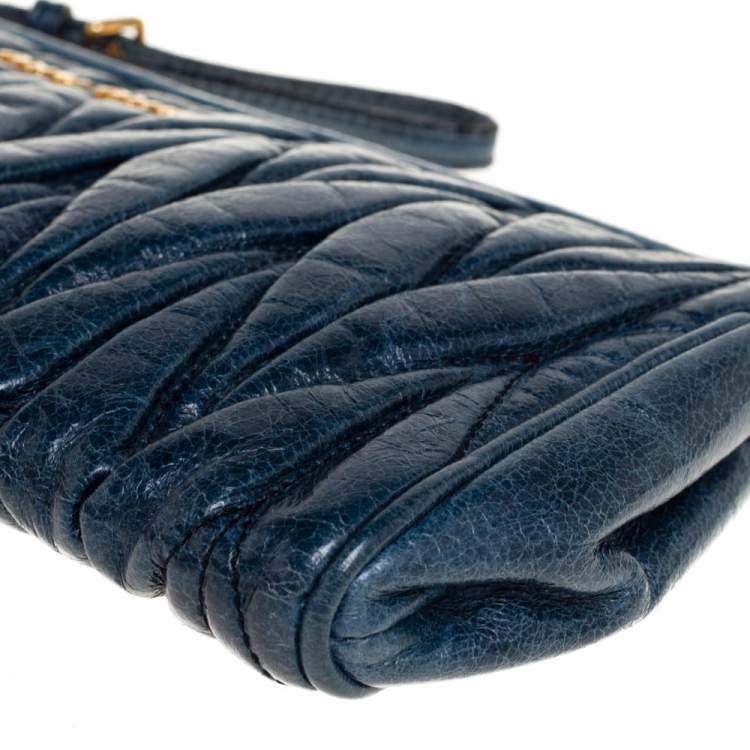 Pre Owned Miu Miu Blue Matelassé Leather Wristlet Clutch