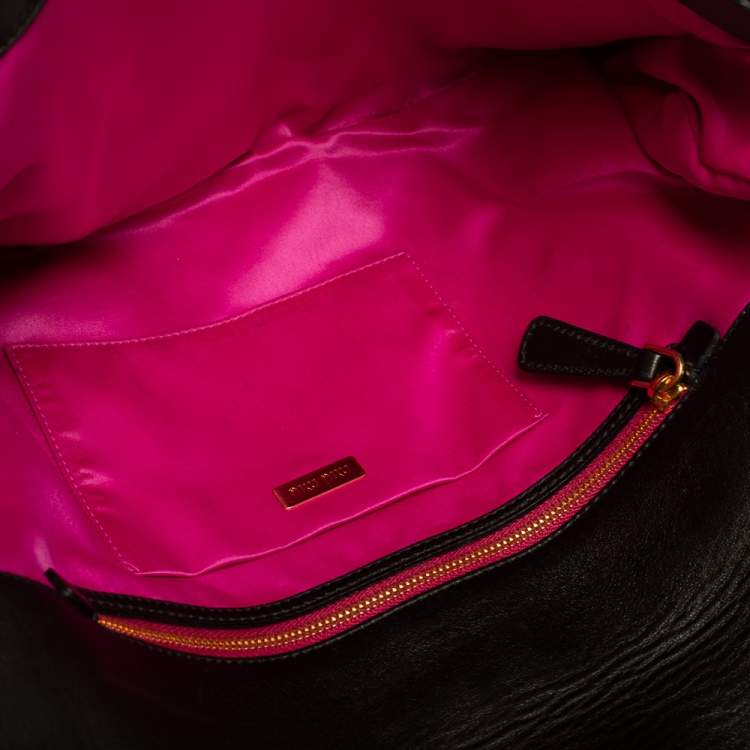 Pre Owned Miu Miu Black Pleated Patent Leather Clutch