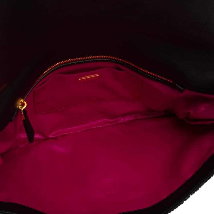 Pre Owned Miu Miu Black Pleated Patent Leather Clutch