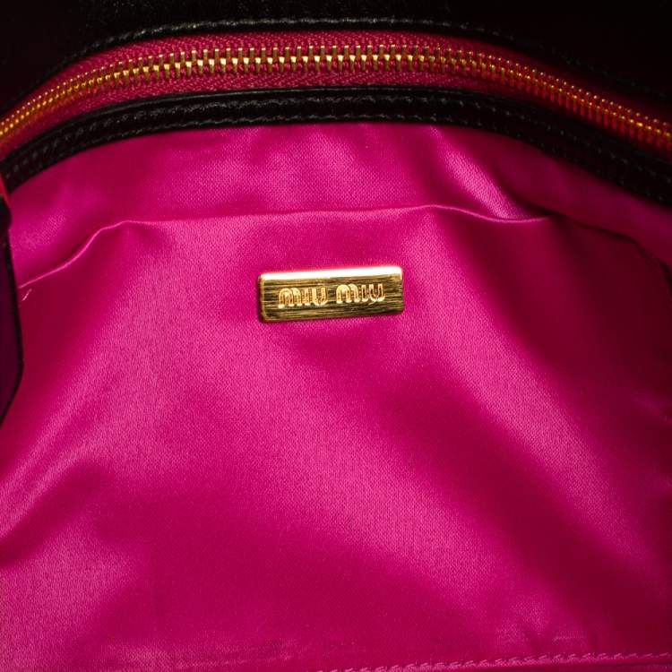 Pre Owned Miu Miu Black Pleated Patent Leather Clutch