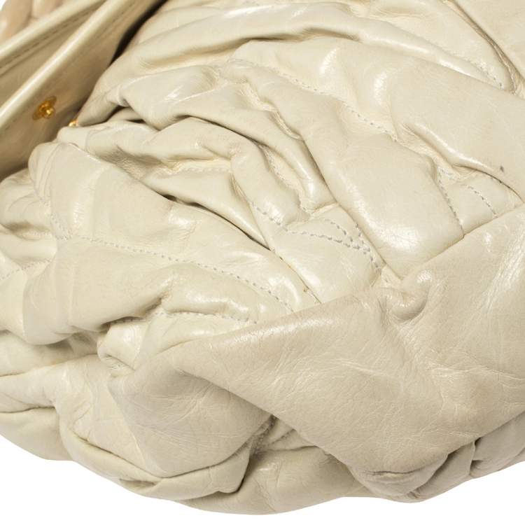 Pre Owned Miu Miu Off White Matelassé Leather Coffer Hobo