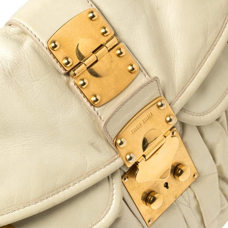 Pre Owned Miu Miu Off White Matelassé Leather Coffer Hobo