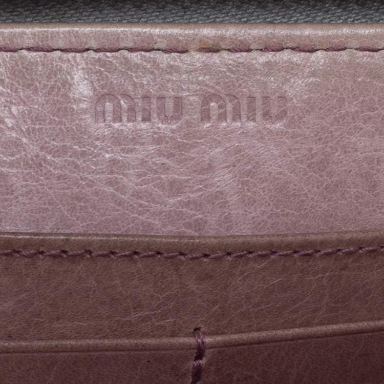 Pre Owned Miu Miu Grey Leather Zip Around Wallet