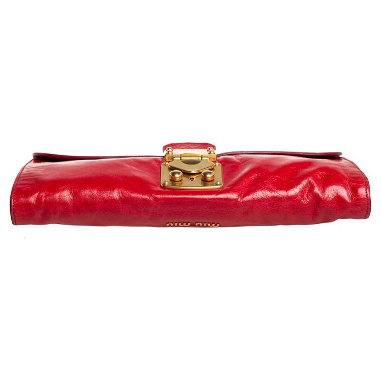 Pre Owned Miu Miu Ruby Leather Push Lock Clutch 