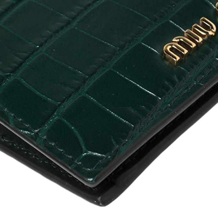Pre Owned Miu Miu Green Croc Embossed Leather Bifold Wallet