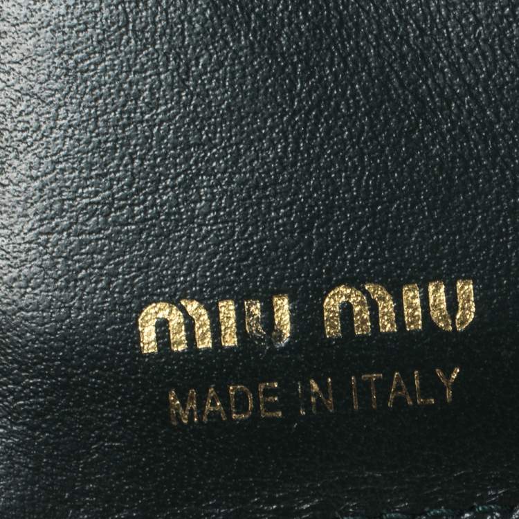 Pre Owned Miu Miu Green Croc Embossed Leather Bifold Wallet