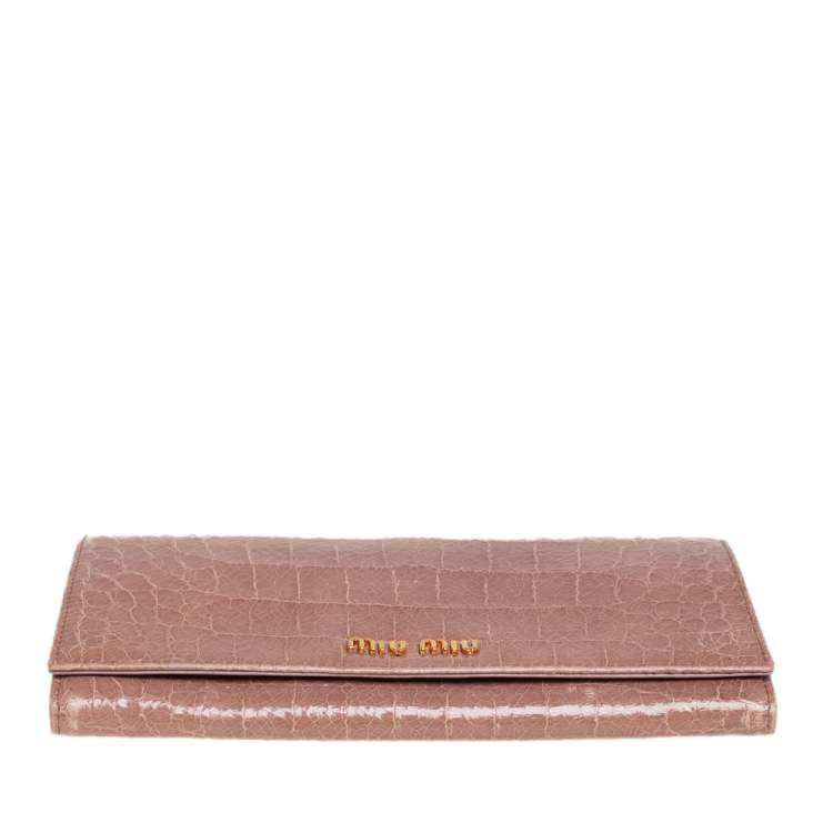 Pre Owned Miu Miu Beige Croc Embossed Patent Leather Flap Continental Wallet