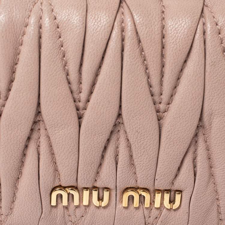 Pre Owned Miu Miu Beige Matelassé Leather Flap Compact Card Case