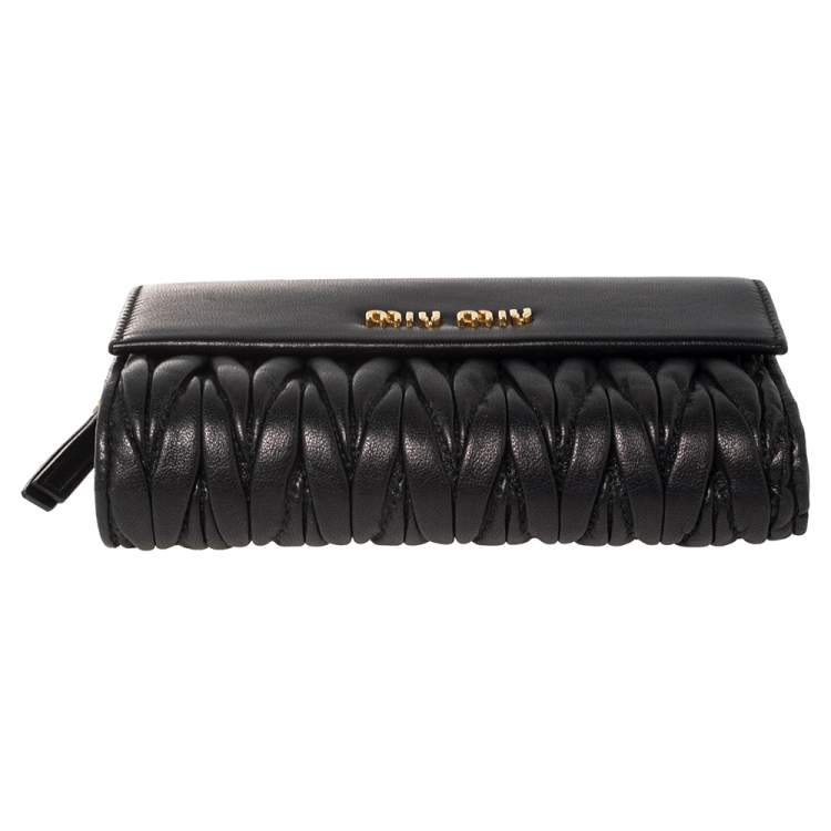 Pre Owned Miu Miu Black Matelasse Leather Flap Compact Wallet 