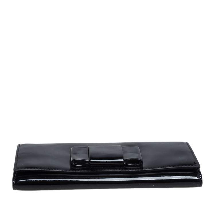 Pre Owned Miu Miu Black Patent Leather Bow Continental Wallet