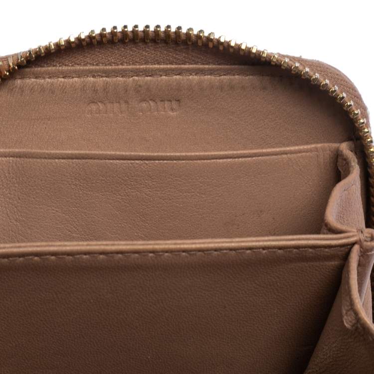 Pre Owned Miu Miu Dusty Pink Matelassé Leather Zip Around Compact Wallet