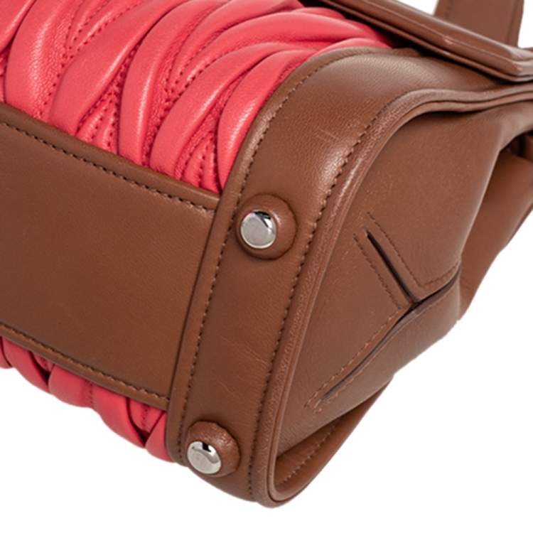 Pre Owned Miu Miu Brown/Coral Matelasse Leather Top Handle Bag