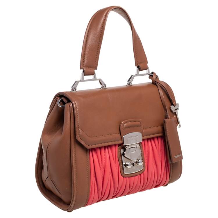 Pre Owned Miu Miu Brown/Coral Matelasse Leather Top Handle Bag