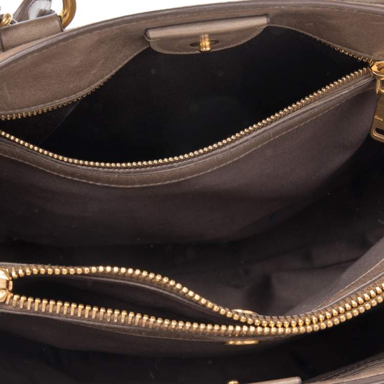 Pre Owned Miu Miu Beige Vitello Shine Leather Tote