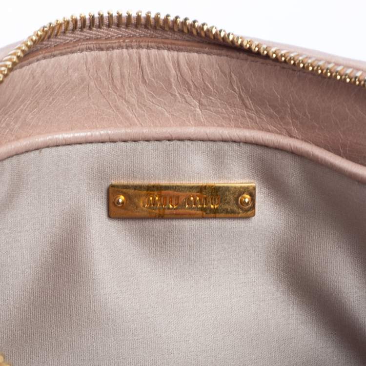 Pre Owned Miu Miu Beige Matelasse Lux Leather Zip Wristlet Clutch
