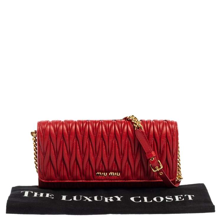 Pre Owned Miu Miu Red Matelasse Leather Flap Wallet On Chain
