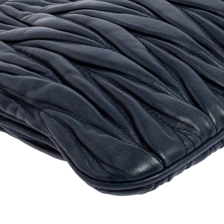 Pre Owned Miu Miu Blue Matelassé Leather Clutch