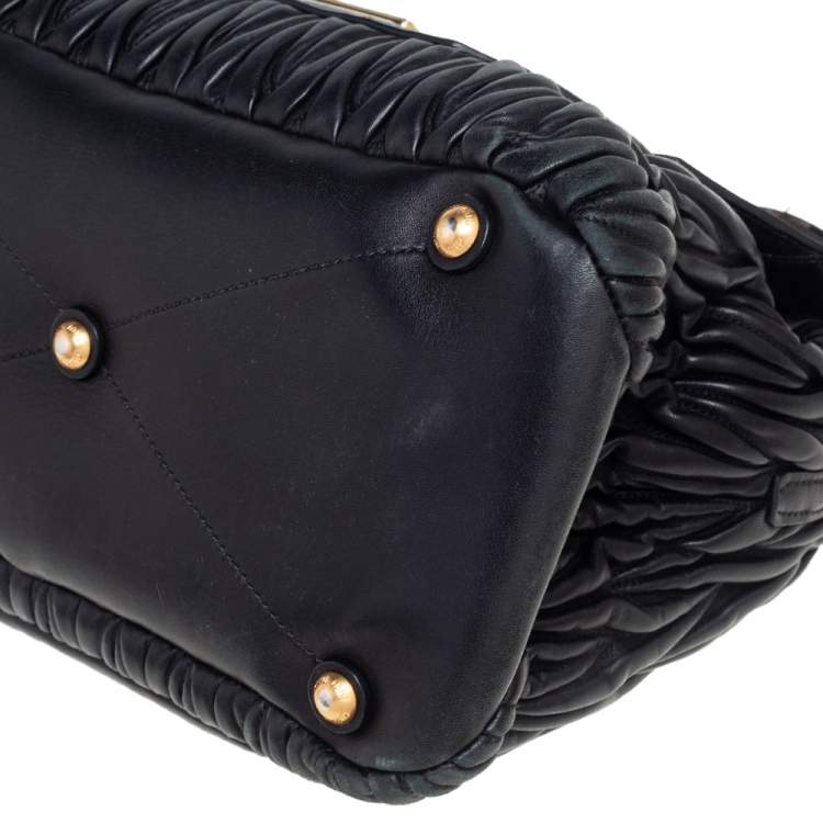 Pre Owned Miu Miu Black Matelassé Leather Push Lock Top Handle Bag