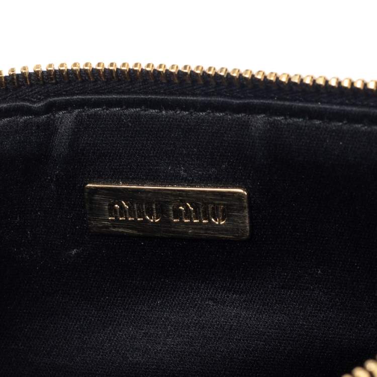 مملوكة مسبقًا Miu Miu Black Matelassé Leather Zipper Wallet