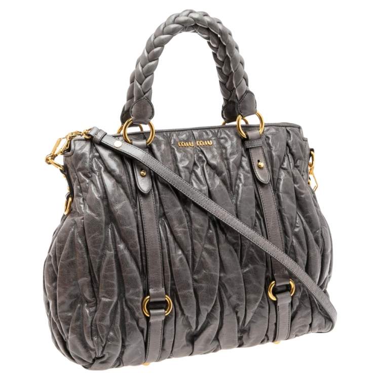 Pre Owned Miu Miu Grey Matelassé Leather Zip Tote