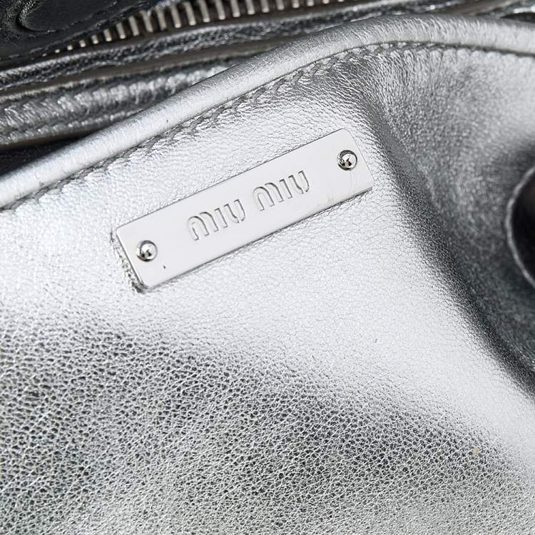 Pre Owned Miu Miu Silver Matelassé Leather Tote