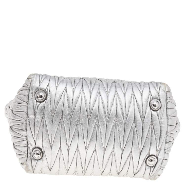 Pre Owned Miu Miu Silver Matelassé Leather Tote