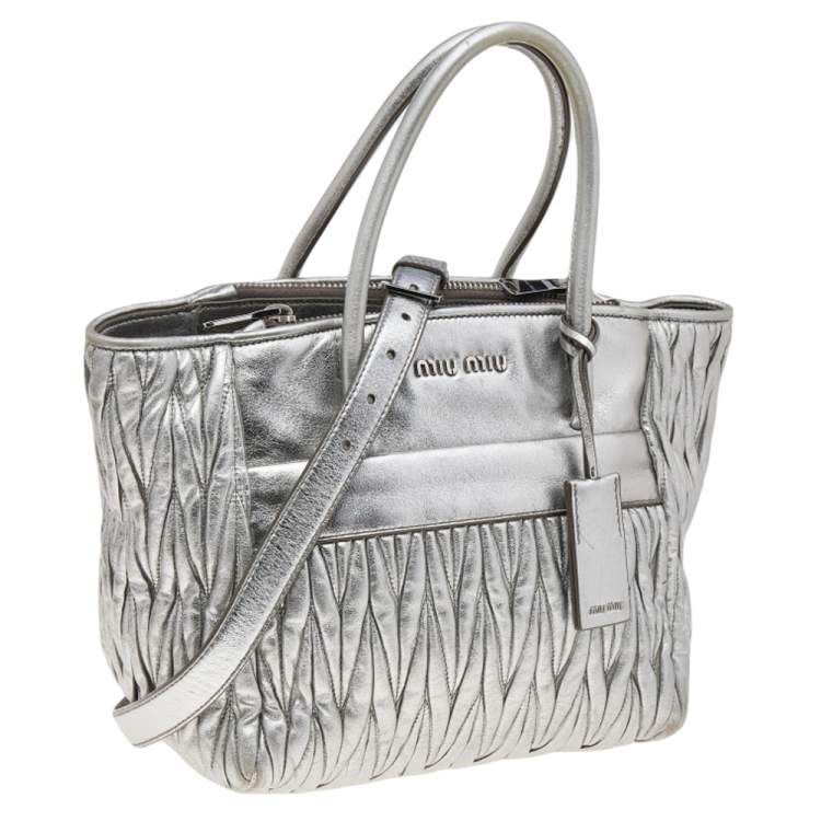 Pre Owned Miu Miu Silver Matelassé Leather Tote