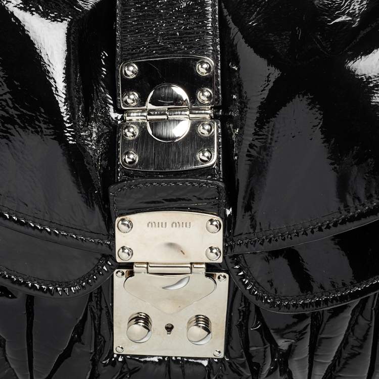 Pre Owned Miu Miu Black Matelassé Patent Leather Coffer Hobo