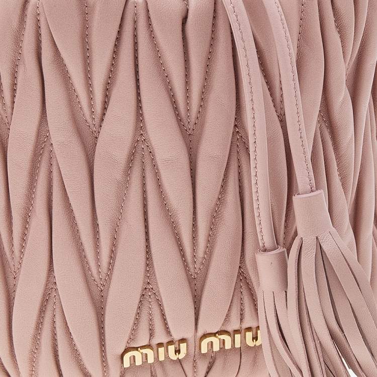 Pre Owned Miu Miu Pink Matelassé Leather Bucket Bag