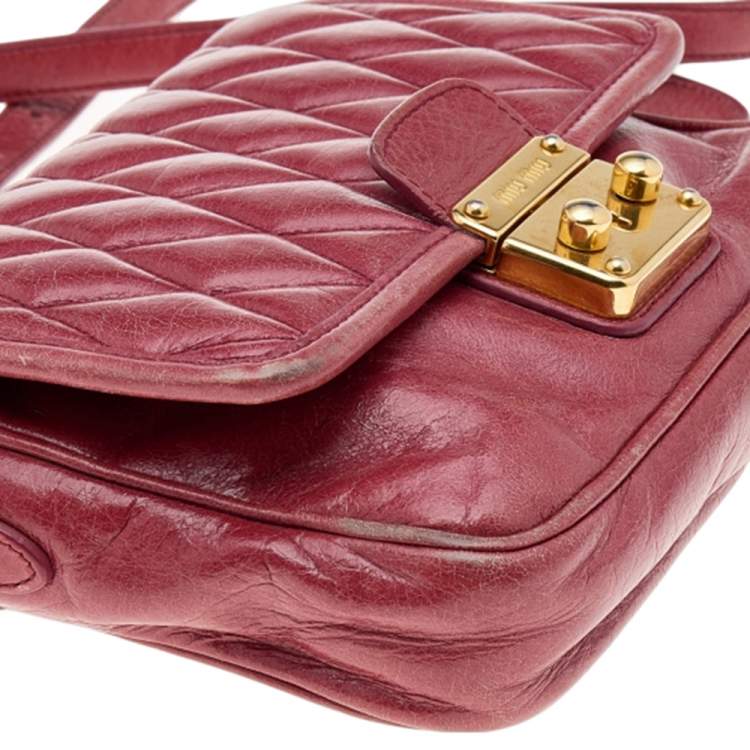Pre Owned Miu Miu Red Quilted Leather Pushlock Flap Shoulder Bag