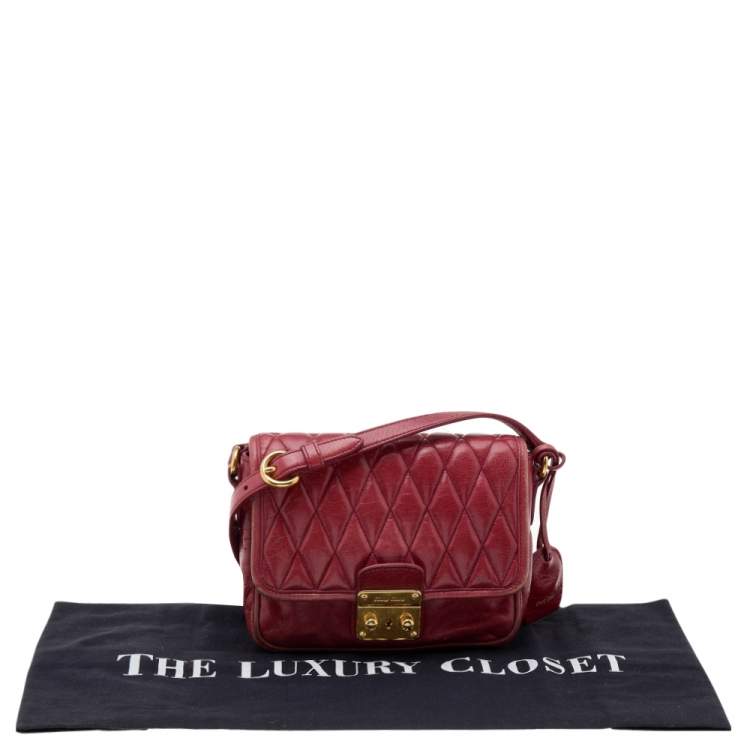 Pre Owned Miu Miu Red Quilted Leather Pushlock Flap Shoulder Bag