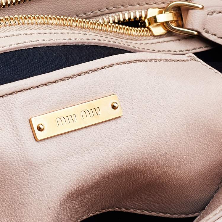 Pre Owned Miu Miu Beige Matelassé Leather Pouch 