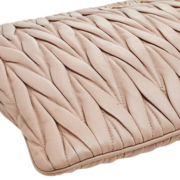 Pre Owned Miu Miu Beige Matelassé Leather Pouch 
