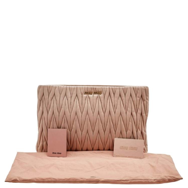 Pre Owned Miu Miu Beige Matelassé Leather Pouch 