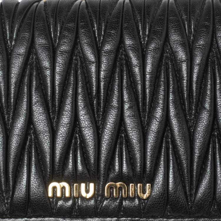 Pre Owned Miu Miu Black Matelassé Leather Chain Clutch