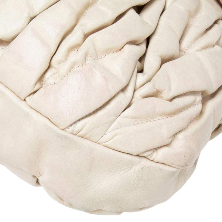 Pre Owned Miu Miu Off White Matelassé Leather Coffer Hobo
