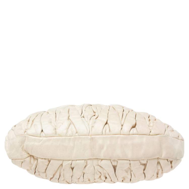 Pre Owned Miu Miu Off White Matelassé Leather Coffer Hobo