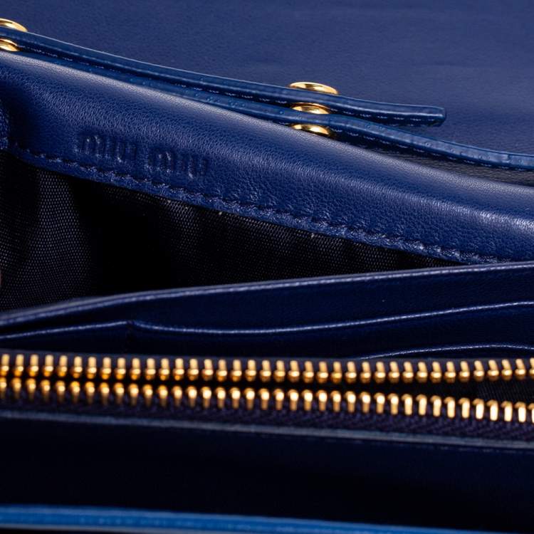 Pre Owned Miu Miu Two Tone Blue Matelassé Leather Chain Clutch