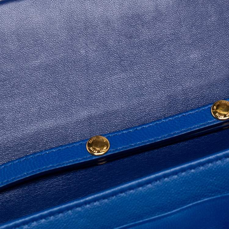 Pre Owned Miu Miu Two Tone Blue Matelassé Leather Chain Clutch